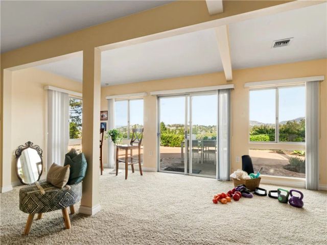 16445 Roca Drive, San Diego, CA 92128