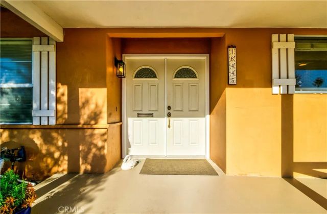 16445 Roca Drive, San Diego, CA 92128