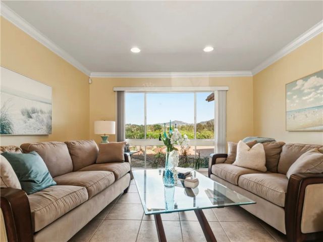 16445 Roca Drive, San Diego, CA 92128