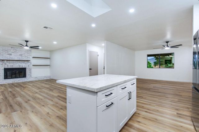 7101 N Perryville Road, Waddell, AZ 85355