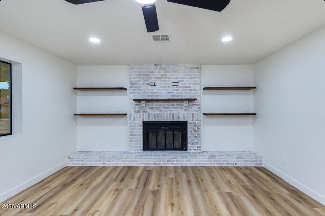 7101 N Perryville Road, Waddell, AZ 85355