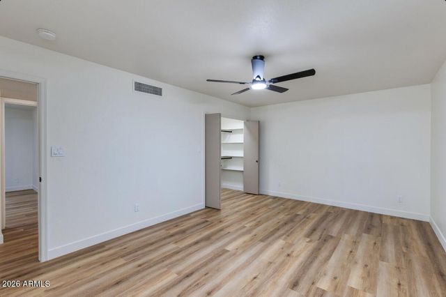 7101 N Perryville Road, Waddell, AZ 85355