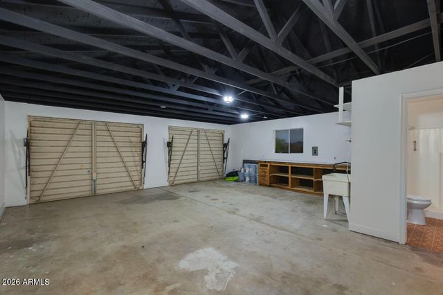 7101 N Perryville Road, Waddell, AZ 85355