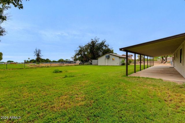7101 N Perryville Road, Waddell, AZ 85355