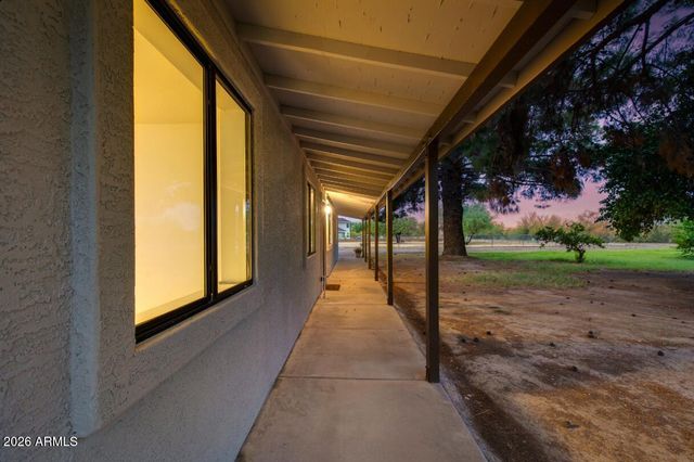 7101 N Perryville Road, Waddell, AZ 85355