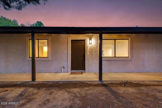 7101 N Perryville Road, Waddell, AZ 85355
