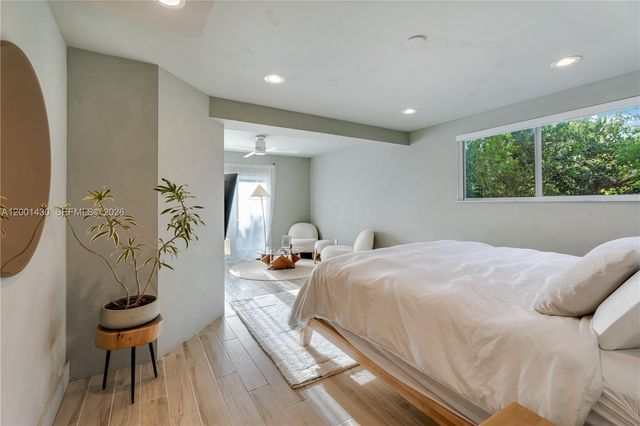 7501 W Adventure Ave, North Bay Village, FL 33141