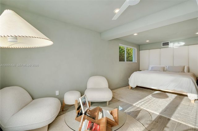 7501 W Adventure Ave, North Bay Village, FL 33141