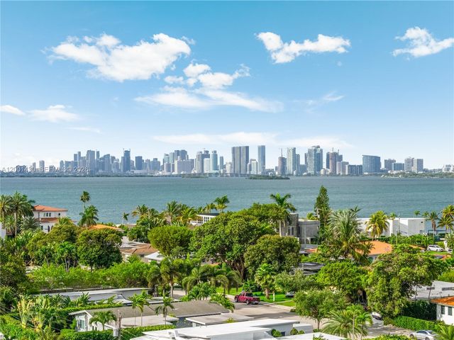 7501 W Adventure Ave, North Bay Village, FL 33141