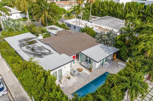 7501 W Adventure Ave, North Bay Village, FL 33141