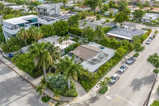 7501 W Adventure Ave, North Bay Village, FL 33141