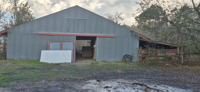 16923 Herridge Road CR827, Pearland, TX 77584