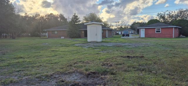 16923 Herridge Road CR827, Pearland, TX 77584