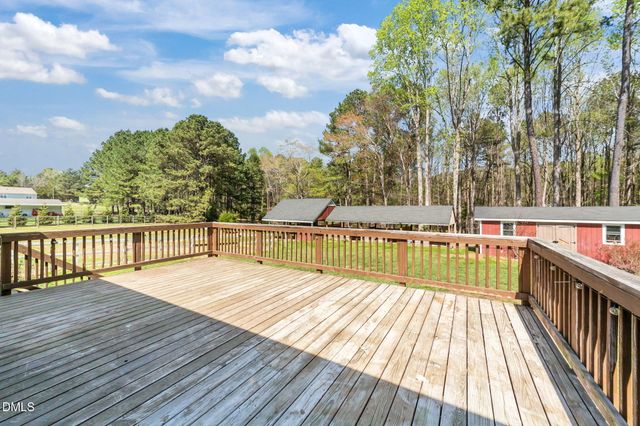 104 Riverbend Drive, Clayton, NC 27527