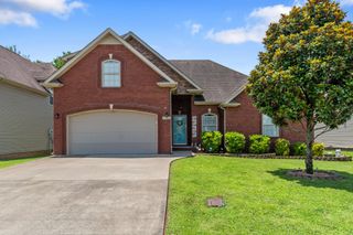 1386 Bruceton Dr, Clarksville, TN 37042