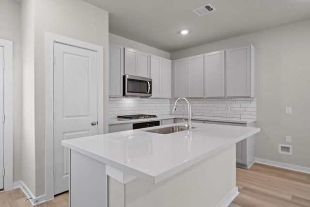 12170 Ridge Top Drive, Conroe, TX 77304