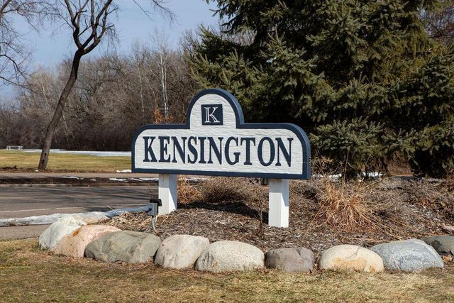 2556 Lockwood Drive 59, Mendota Heights, MN 55120