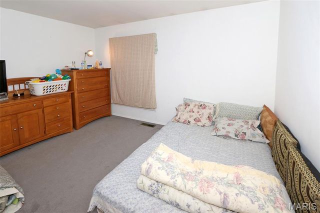 3365 Brunswick Drive, Florissant, MO 63033