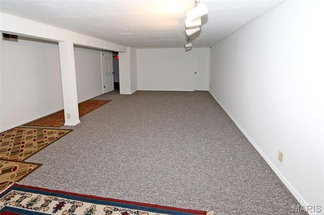 3365 Brunswick Drive, Florissant, MO 63033