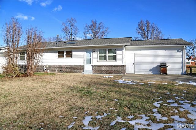 3365 Brunswick Drive, Florissant, MO 63033
