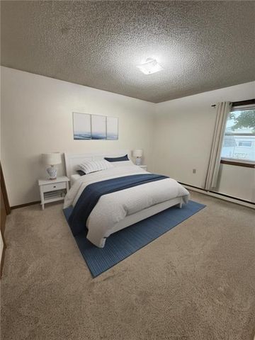 1607 N Clayton Street, Maryville, MO 64468