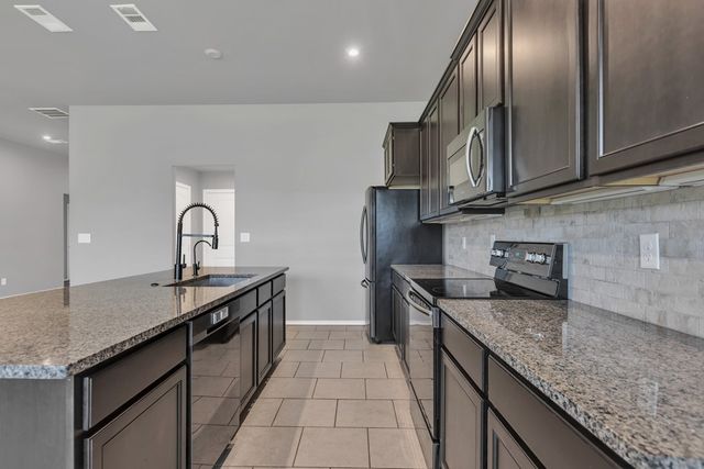 1903 Rattler Ln, Midland, TX 79705