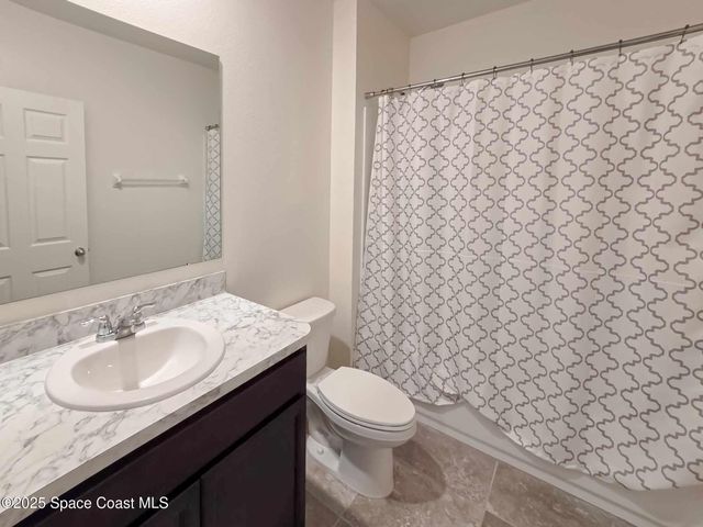 287 Guinevere Drive SW, Palm Bay, FL 32908