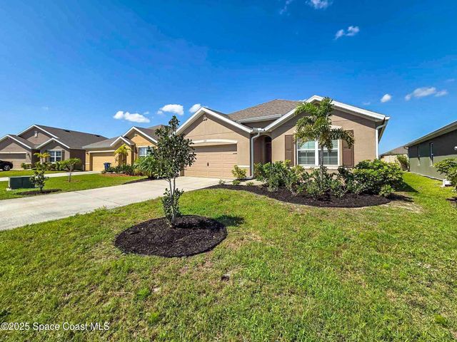 287 Guinevere Drive SW, Palm Bay, FL 32908