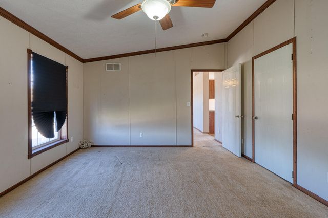 8 Capital Road, Edgewood, NM 87015