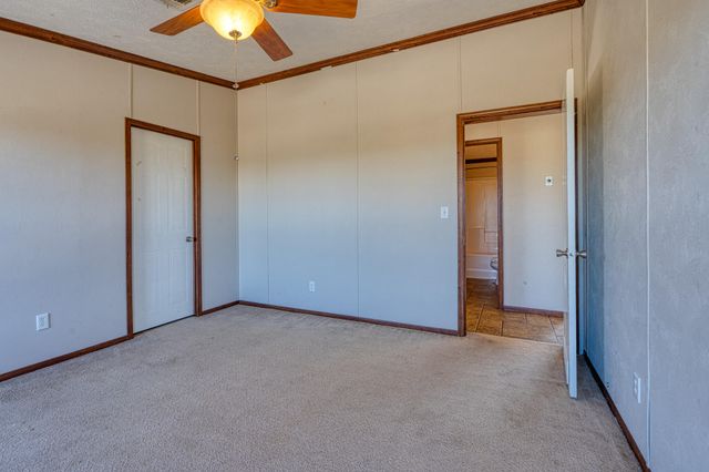 8 Capital Road, Edgewood, NM 87015