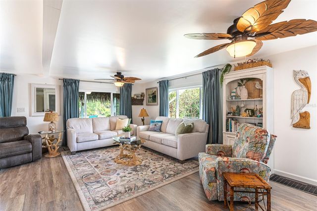 1818 BLUE LAKE DRIVE, Lakeland, FL 33801