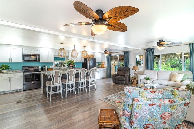 1818 BLUE LAKE DRIVE, Lakeland, FL 33801