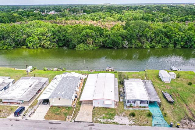 1818 BLUE LAKE DRIVE, Lakeland, FL 33801