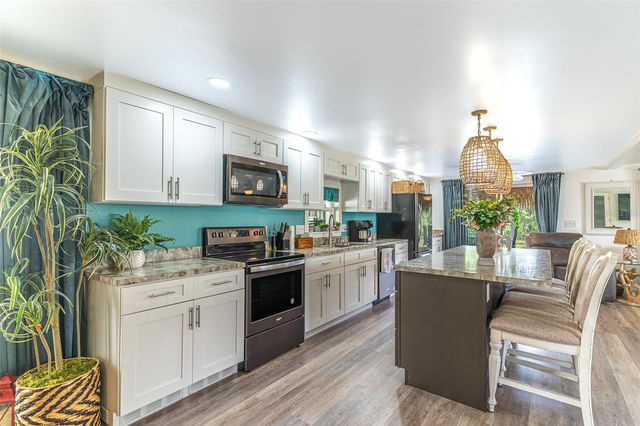 1818 BLUE LAKE DRIVE, Lakeland, FL 33801