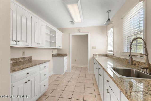 1618 Pear Orchard Place, Jackson, MS 39211