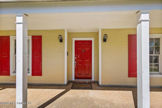 1618 Pear Orchard Place, Jackson, MS 39211