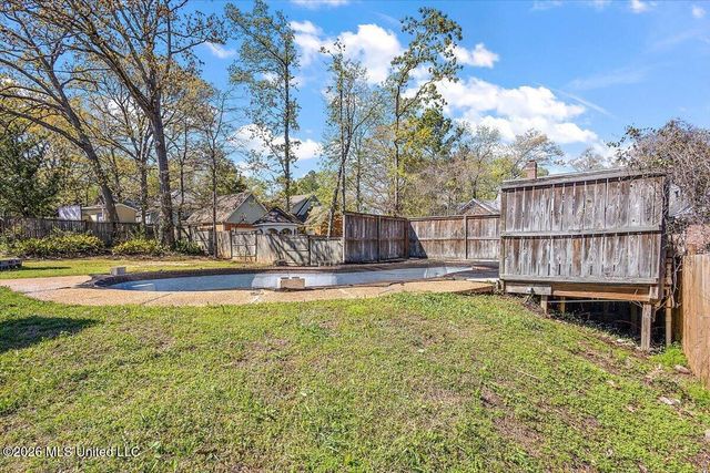 1618 Pear Orchard Place, Jackson, MS 39211