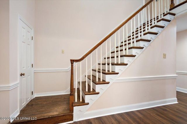 1618 Pear Orchard Place, Jackson, MS 39211