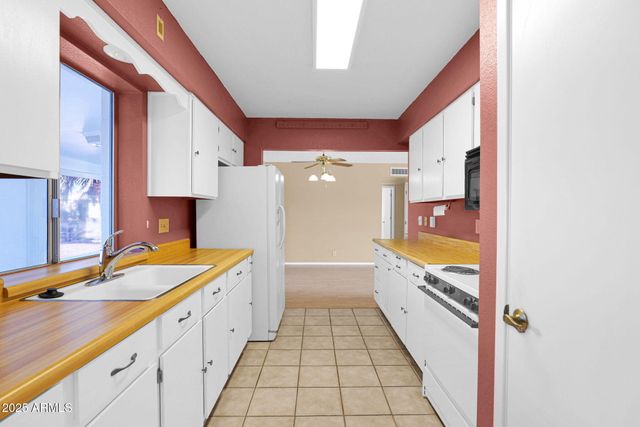 8250 E LOMITA Avenue, Mesa, AZ 85209