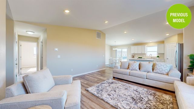 2321 23rd Ave NW, Minot, ND 58703