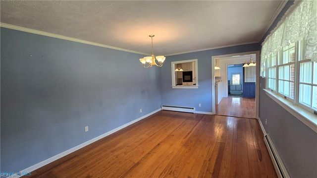 250 Baby LN, Mathews, VA 23109