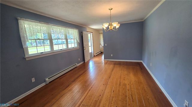 250 Baby LN, Mathews, VA 23109