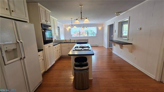 250 Baby LN, Mathews, VA 23109