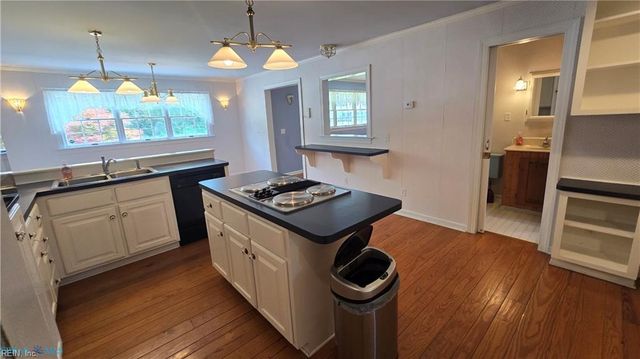 250 Baby LN, Mathews, VA 23109