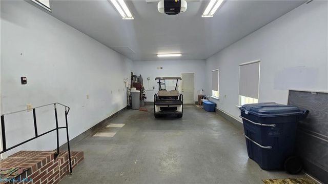250 Baby LN, Mathews, VA 23109