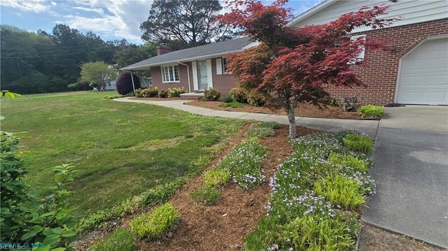 250 Baby LN, Mathews, VA 23109
