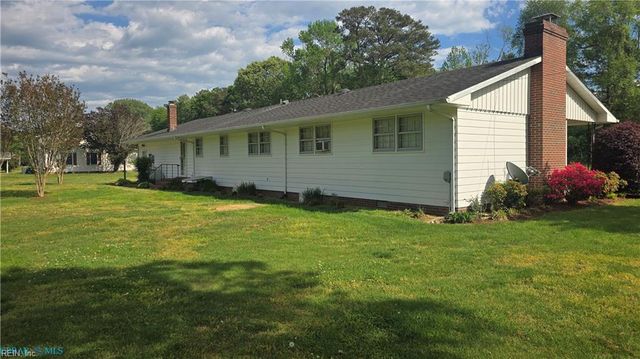 250 Baby LN, Mathews, VA 23109
