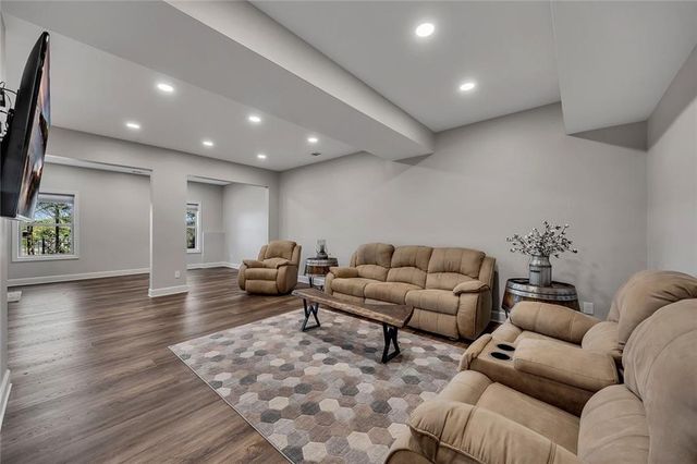 419 Canyon Creek Landing, Canton, GA 30114