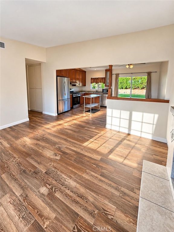31605 Cherry, Castaic, CA 91384 — photo 5