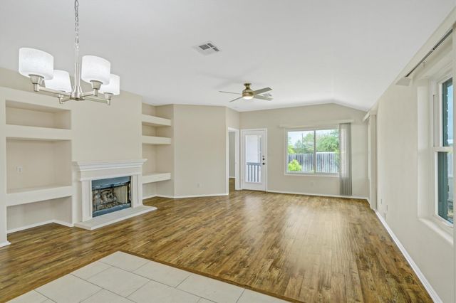 1900 Avante DR, Cedar Park, TX 78613